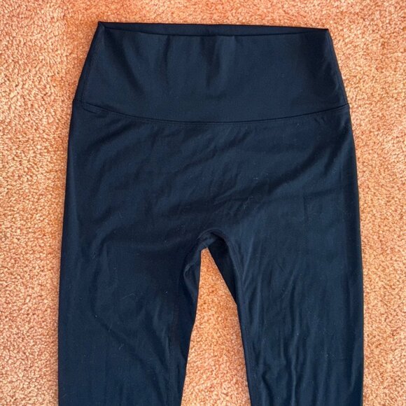 EXCELLENT Lululemon Breezethrough 25” Leggings Black High-Rise Yoga Tights 6 - Picture 3 of 10